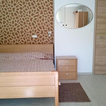 Affabilis Vip House Apartment Trogir Luaran gambar